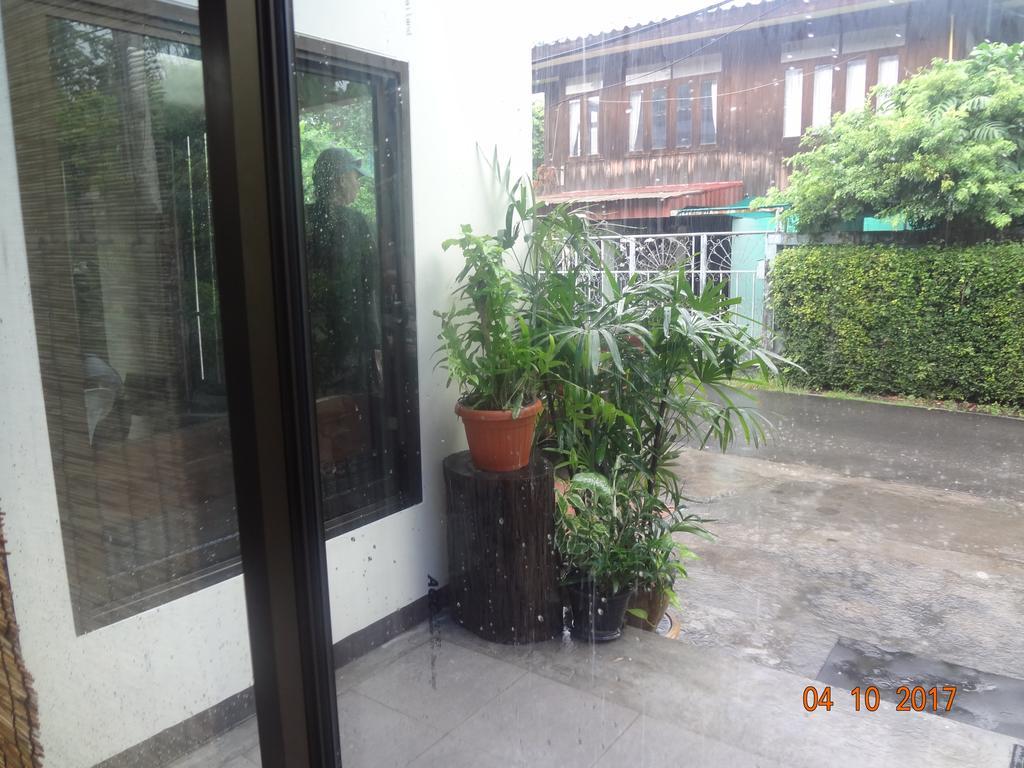 Sarabu Guest House Chiang Mai Bagian luar foto