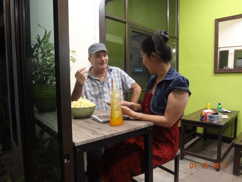 Sarabu Guest House Chiang Mai Bagian luar foto