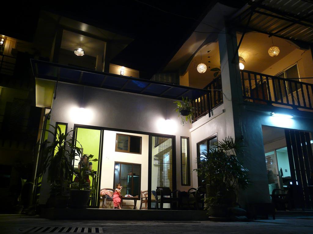 Sarabu Guest House Chiang Mai Bagian luar foto